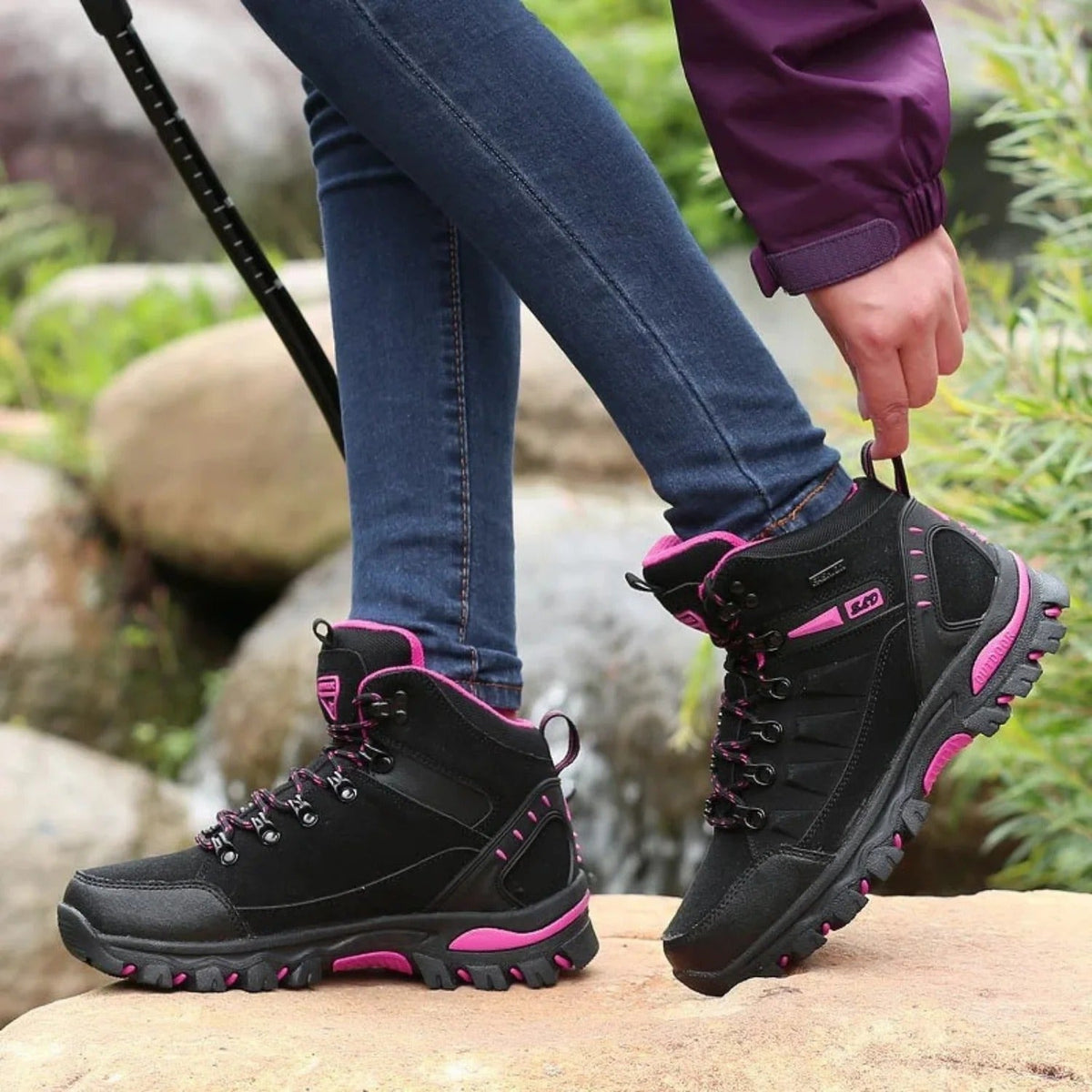 Botas de senderismo resistentes para mujer