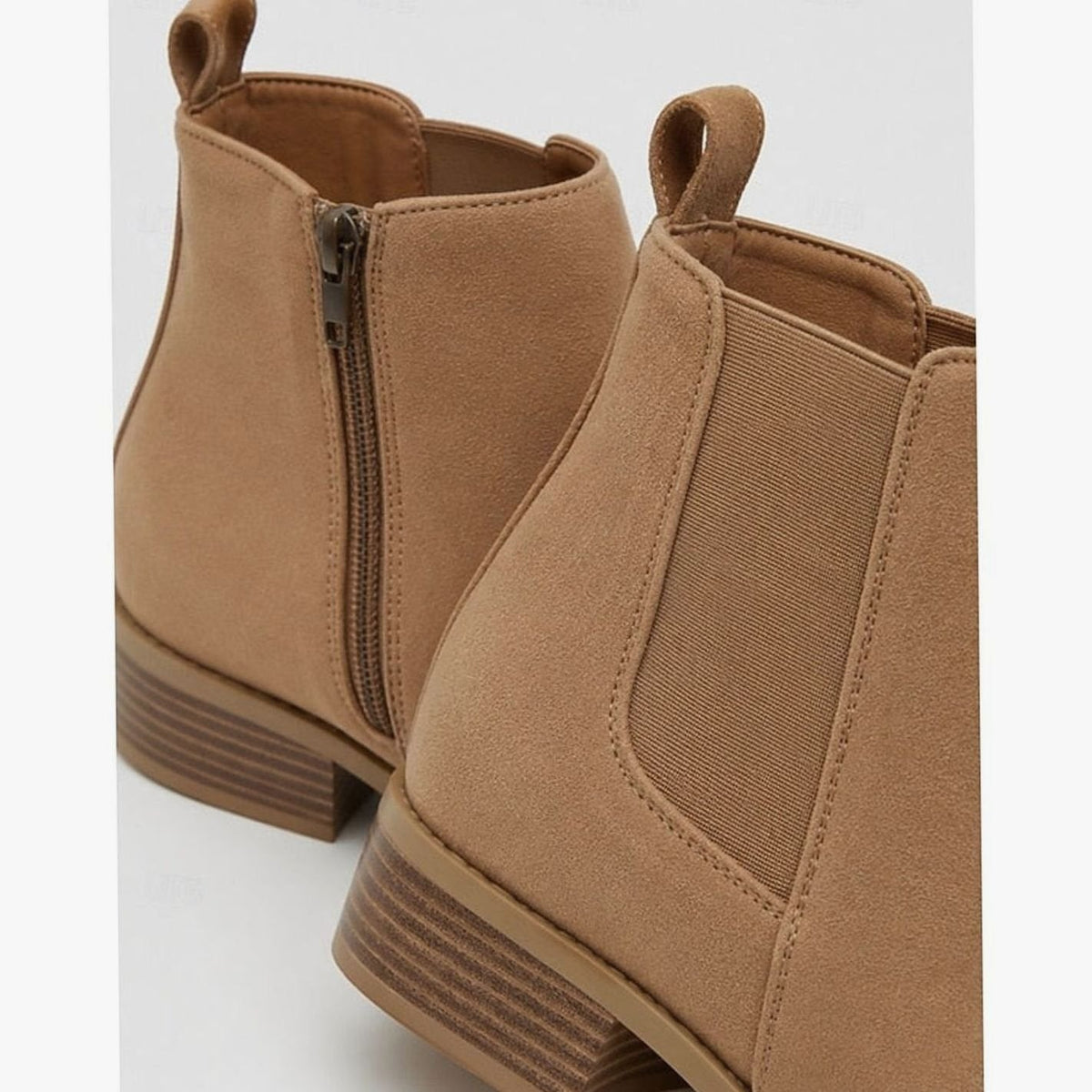 Botines de ante con tacón ancho y punta fina para mujer