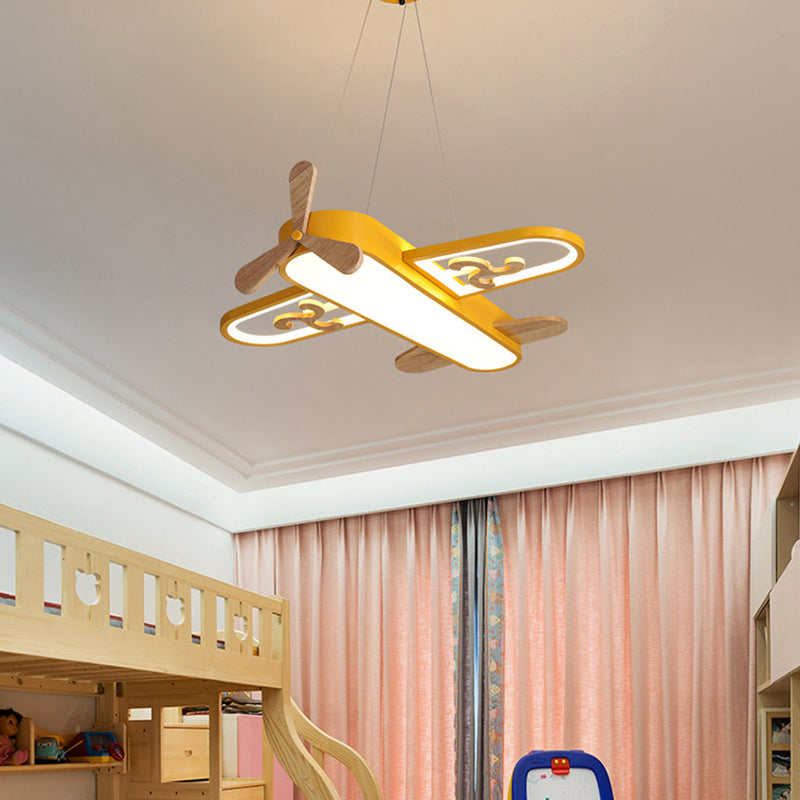 Lámpara de techo LED infantil con diseño de avión