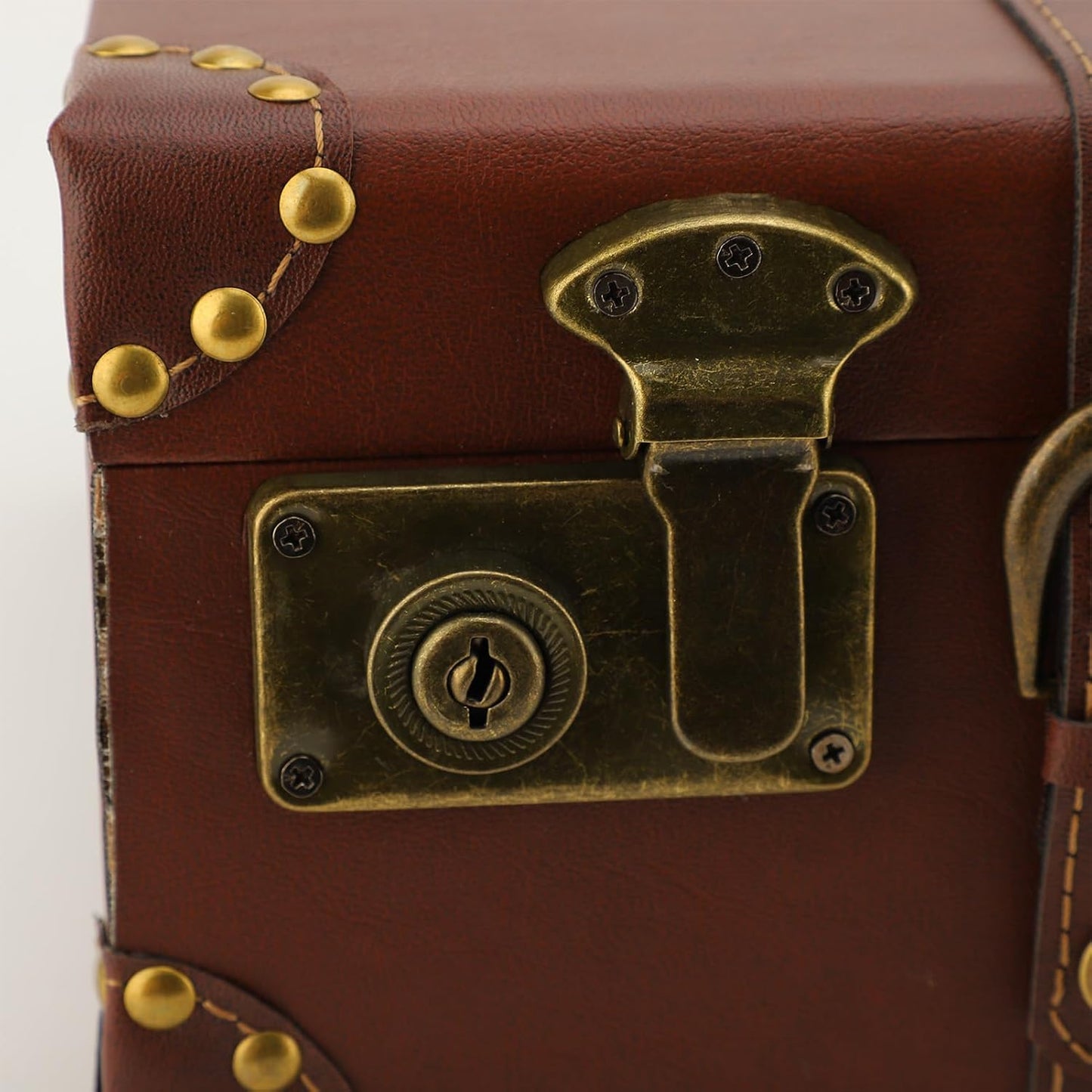 Maleta de Cuero Vintage de Mano para Noche con Cerradura de Aleación – Marrón Herencia