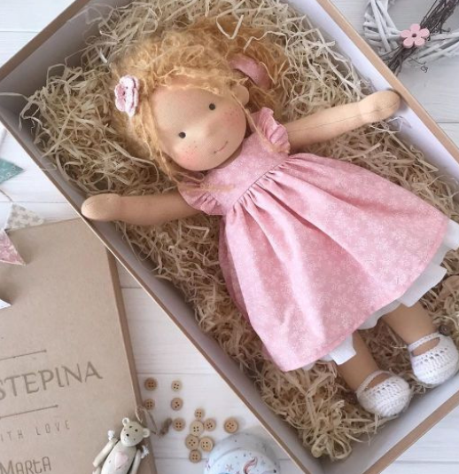 Muñeca Waldorf Hecha a Mano en Tela Suave - Juguete Creativo para Niños