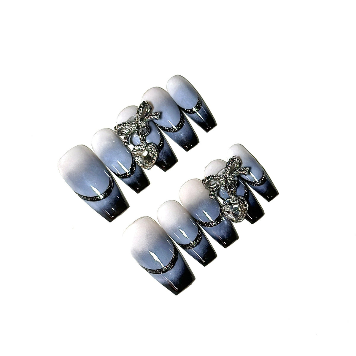 Set de uñas degradadas con pedrería decorativa