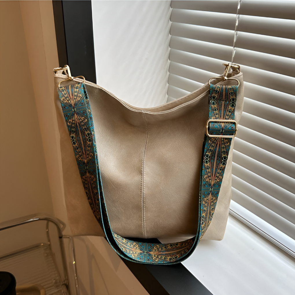 VierraSol | Bolso Hobo para Mujeres con Correa Decorativa