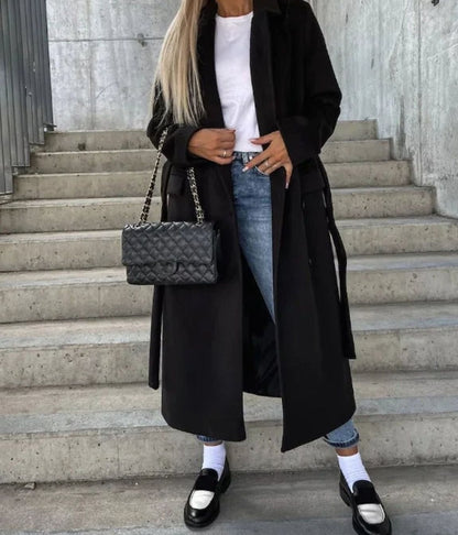 Abrigo largo para mujer con solapa y doble abotonadura frontal