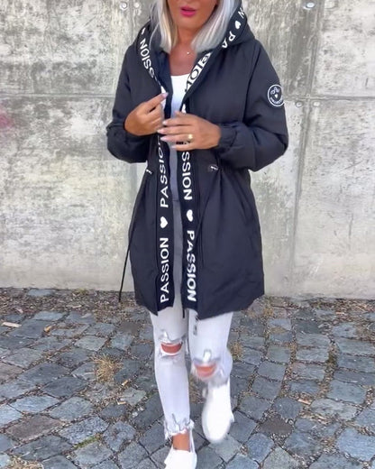 Abrigo midi para mujer de corte holgado con capucha y cordón ajustable