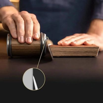 Afilador de cuchillos de madera