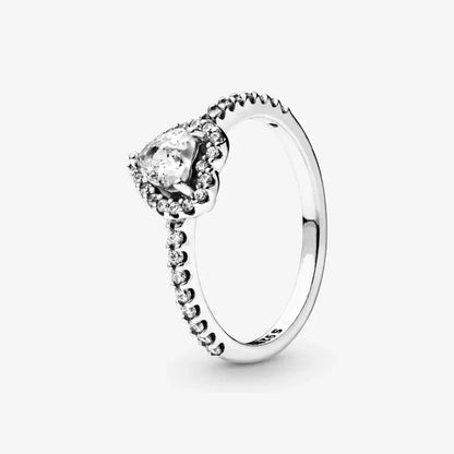 Anillo de Compromiso Isara con un Corazón Lleno de Amor