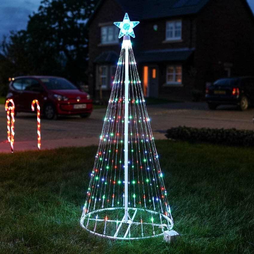 Árbol con espectáculo de luces coreografiado