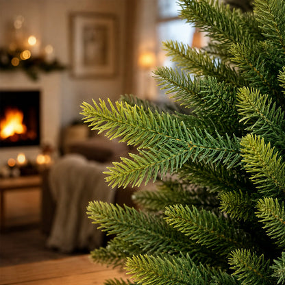 Árbol de Navidad nórdico de aspecto natural