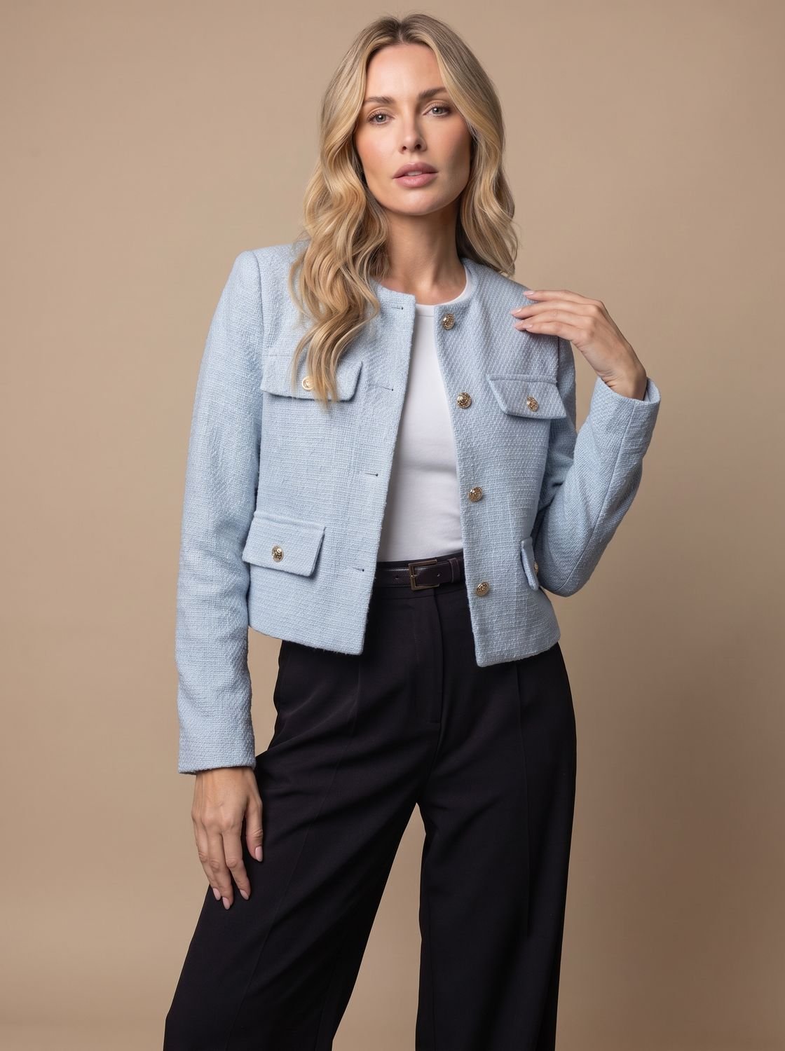 Blazer cropped de tweed sin cuello para mujer con botones dorados y bolsillos con solapa