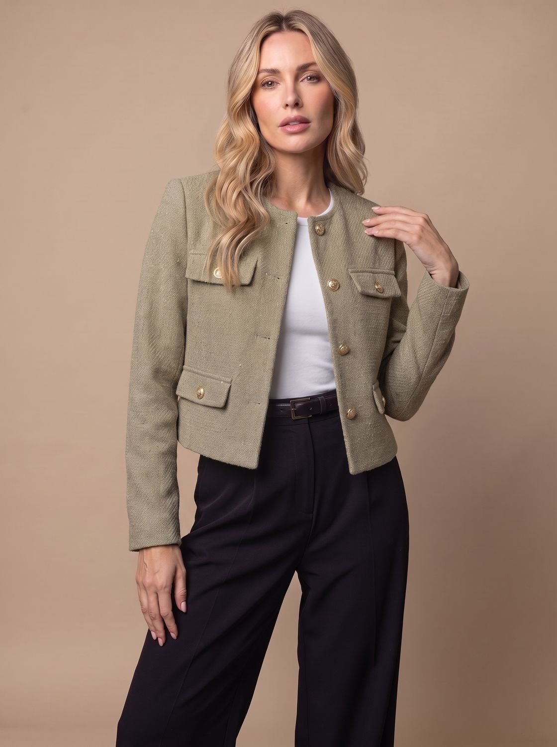 Blazer cropped de tweed sin cuello para mujer con botones dorados y bolsillos con solapa