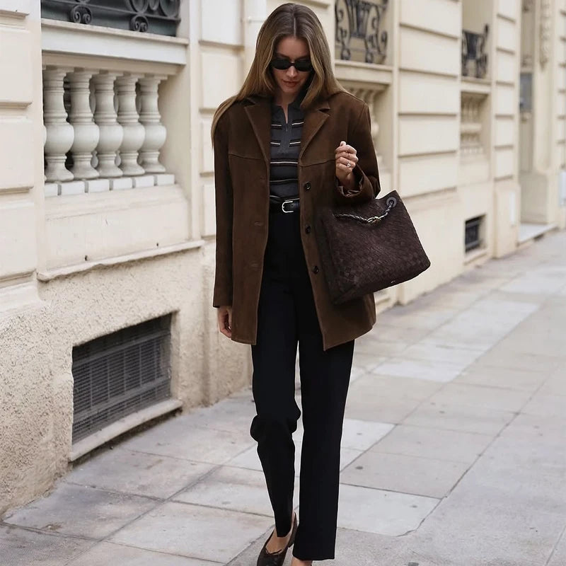 Blazer entallado para mujer de efecto ante con cierre de botones, solapa de muesca y bolsillos con solapa