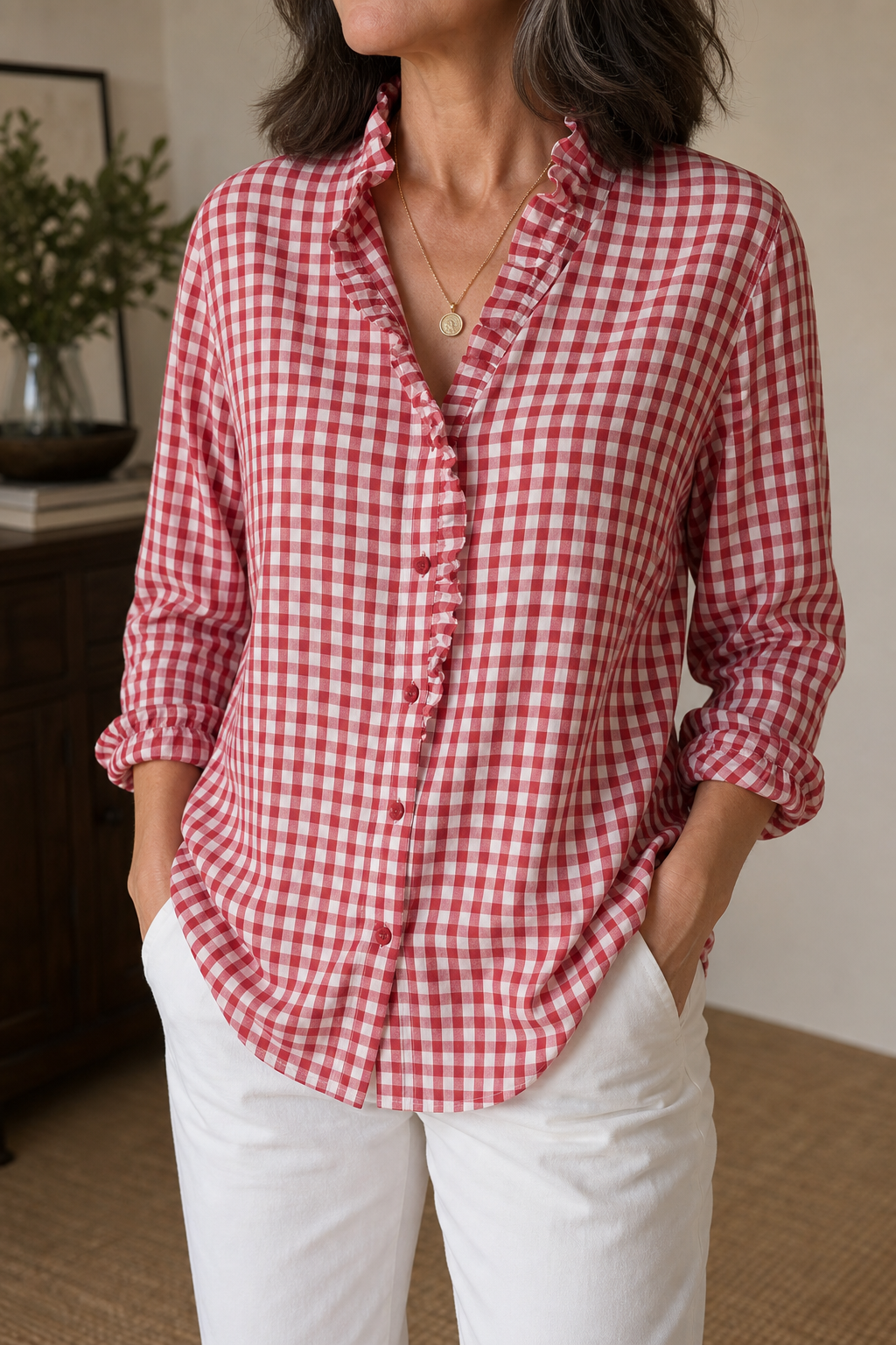 Blusa con cuello de volantes y estampado de cuadros