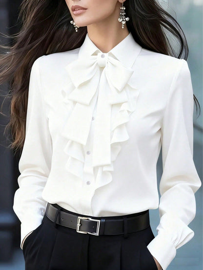 Blusa de mujer con cuello de lazada y volantes delanteros