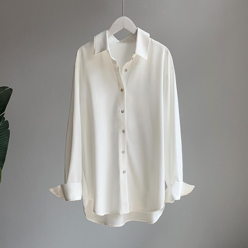 Blusa de mujer de manga larga con cuello