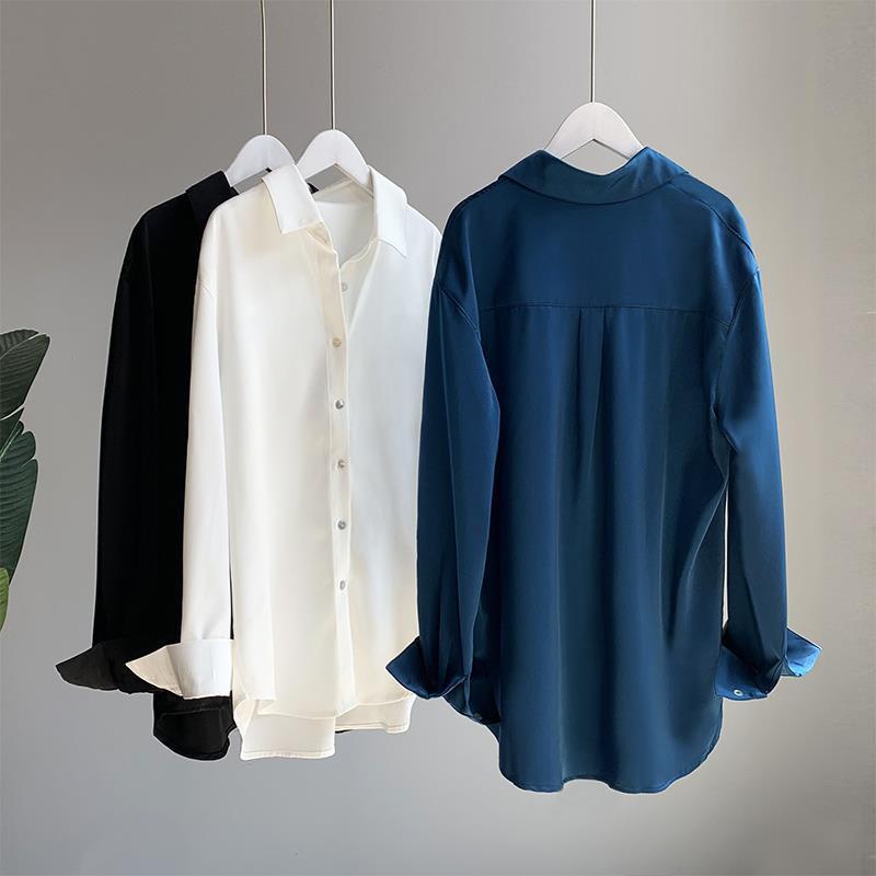 Blusa de mujer de manga larga con cuello