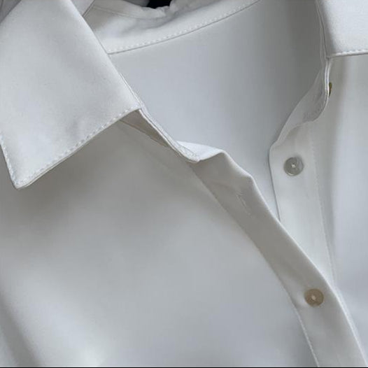 Blusa de mujer de manga larga con cuello