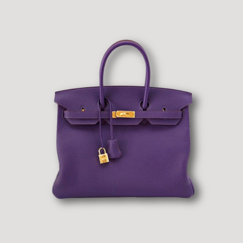 Bolso de Cuero con Herrajes de Cierre Dorado