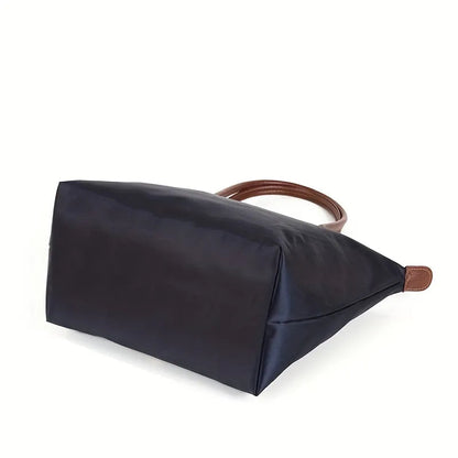 Bolso de Hombro Elegante con Acabado Lujoso