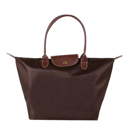 Bolso de Hombro Elegante con Acabado Lujoso