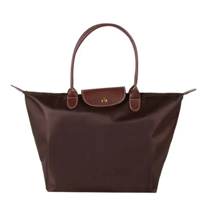 Bolso de Mano Clásico para Mujeres Celeste con Acento Moderno y Funcionalidad