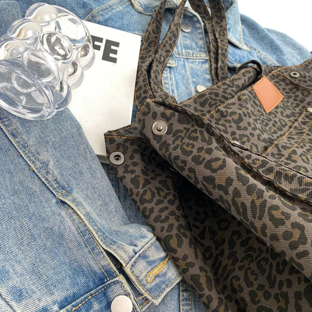 Bolso de Mano Elegante con Estampado de Leopardo - WildElegance
