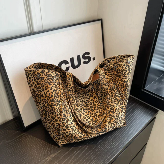 Bolso de Mano Elegante con Estampado de Leopardo - WildElegance