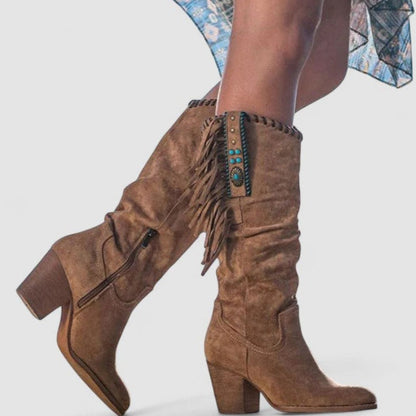 Botas camperas de caña alta de ante con flecos y tacón ancho para mujer