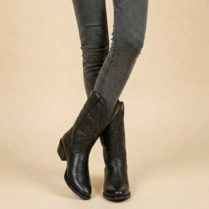 Botas cowboy de media caña bordadas para mujer