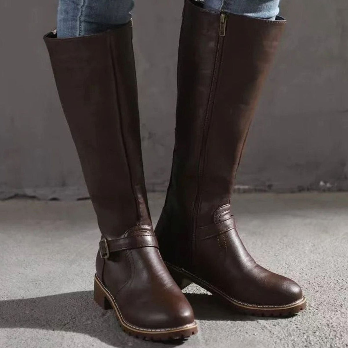 Botas ortopédicas de piel hasta la rodilla para mujer con correa con hebilla