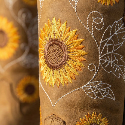 Botas vaqueras de estilo western con bordado de girasoles