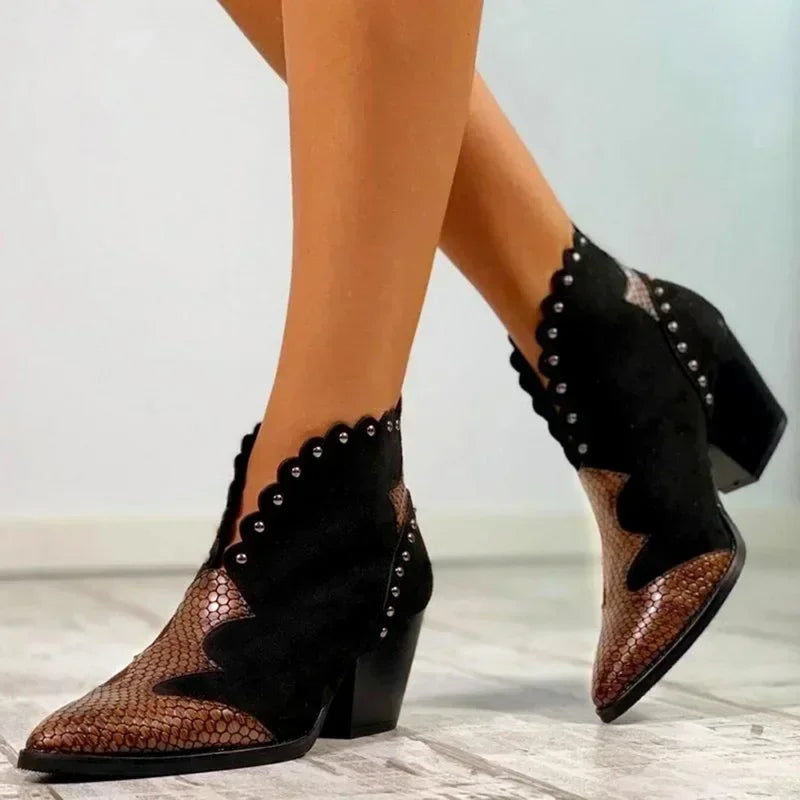 Botines camperos para mujer con cordones