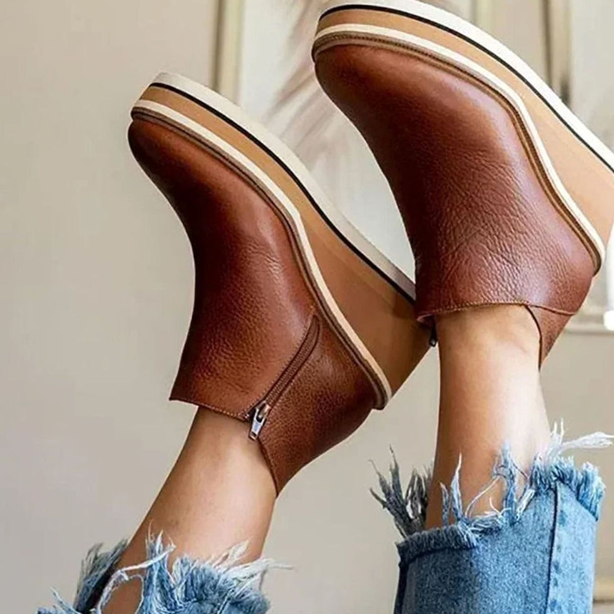 Botines Chelsea sin cordones con cuña y plataforma para mujer