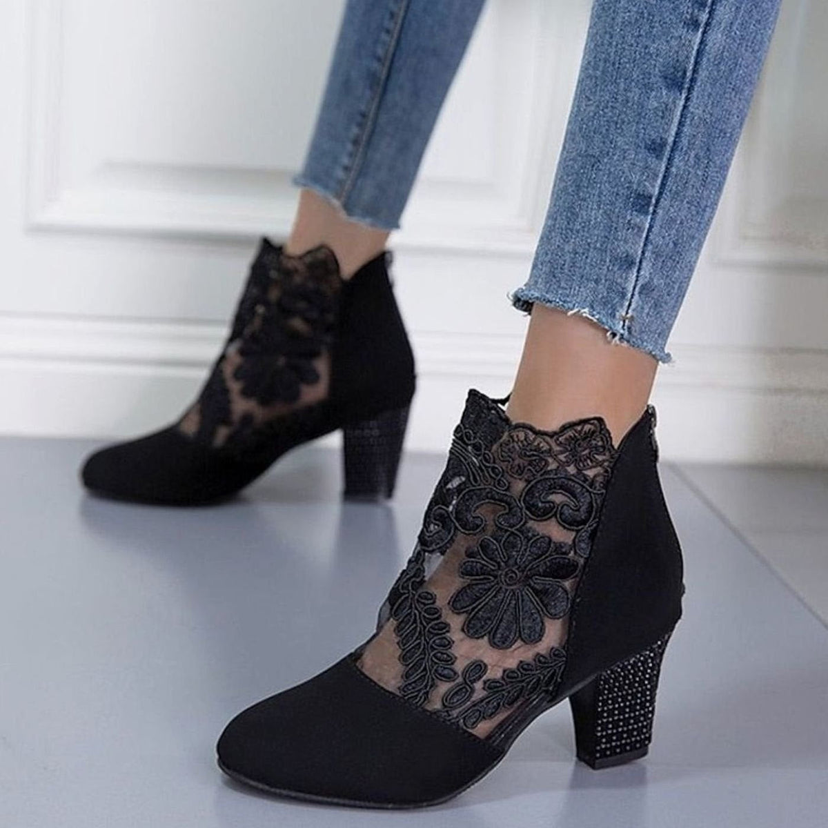 Botines de tacón ancho con detalle de encaje para mujer