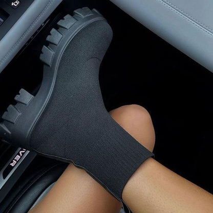 Botines estilo calcetín de punto para mujer con tacón ancho y suela dentada track sin cordones