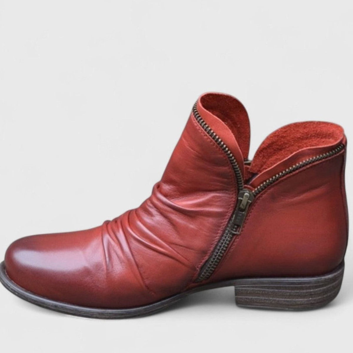 Botines ortopédicos de piel para mujer con cremallera lateral y diseño fruncido