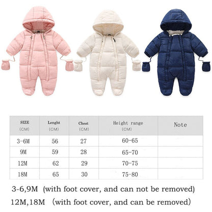Buzo de invierno para bebé con guantes integrados