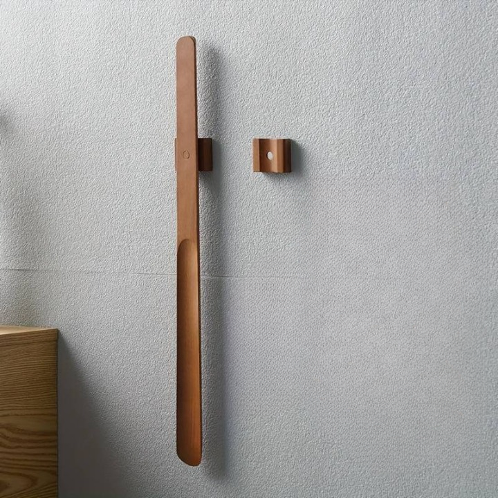 Calzador de madera de mango largo con soporte magnético