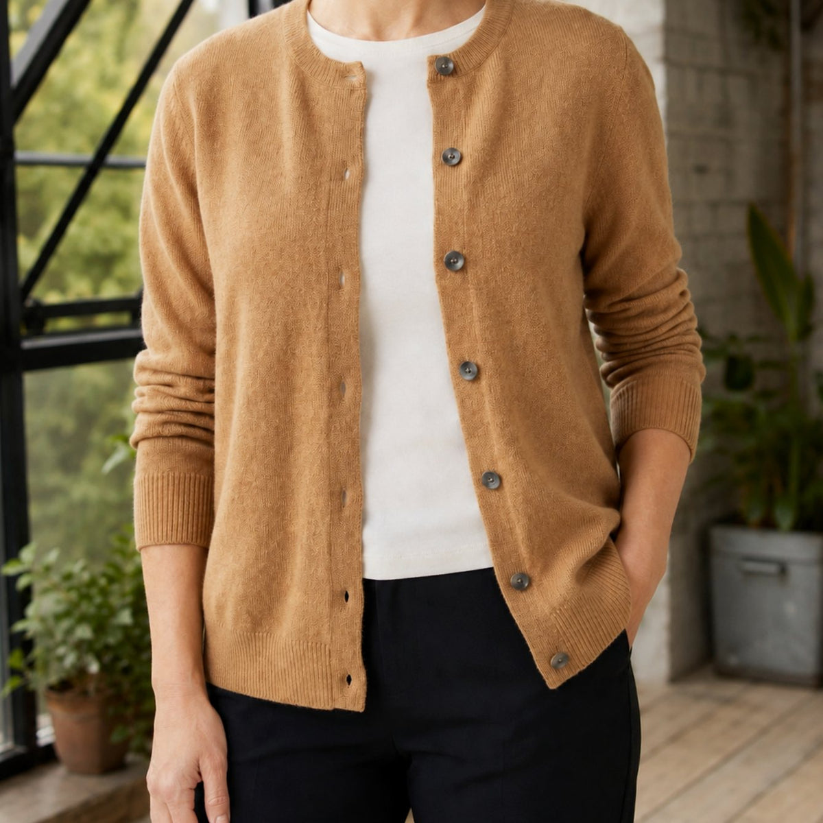 Cárdigan de punto para mujer con cuello redondo y botones