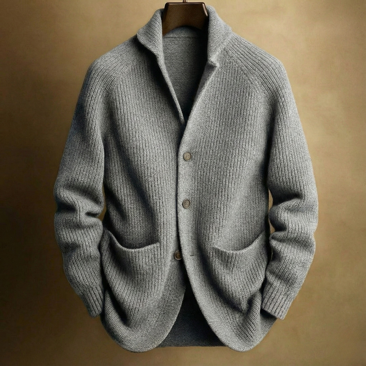 Cárdigan para hombre con cuello esmoquin y botones