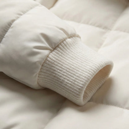 Chaqueta acolchada corta de invierno con capucha