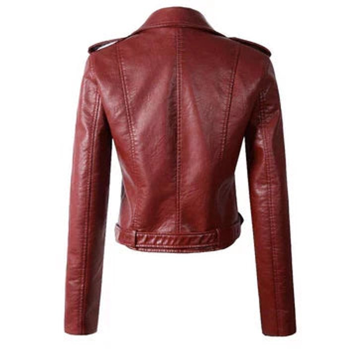 Chaqueta biker corta de piel sintética con cremallera para mujer