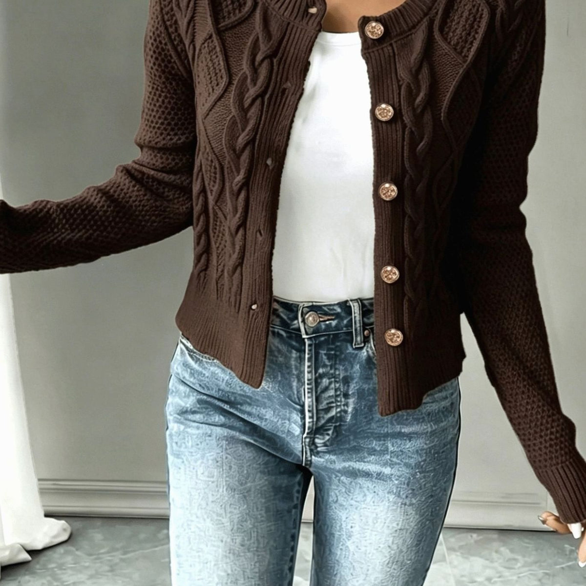 Chaqueta de punto corta para mujer con botones y ochos