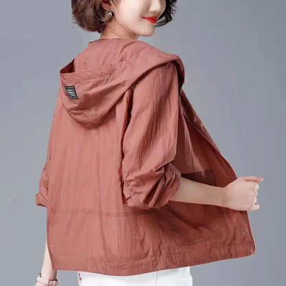 Chaqueta impermeable informal para mujer con capucha
