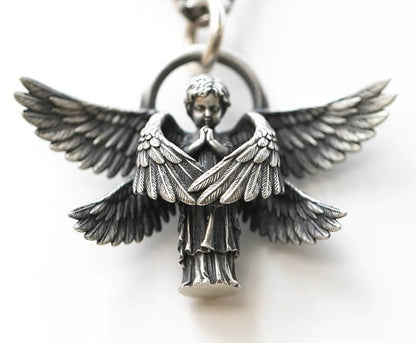 Collar con Colgante de Ángel