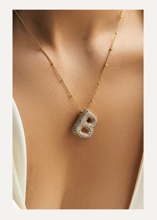 Collar de Letra de Diamante