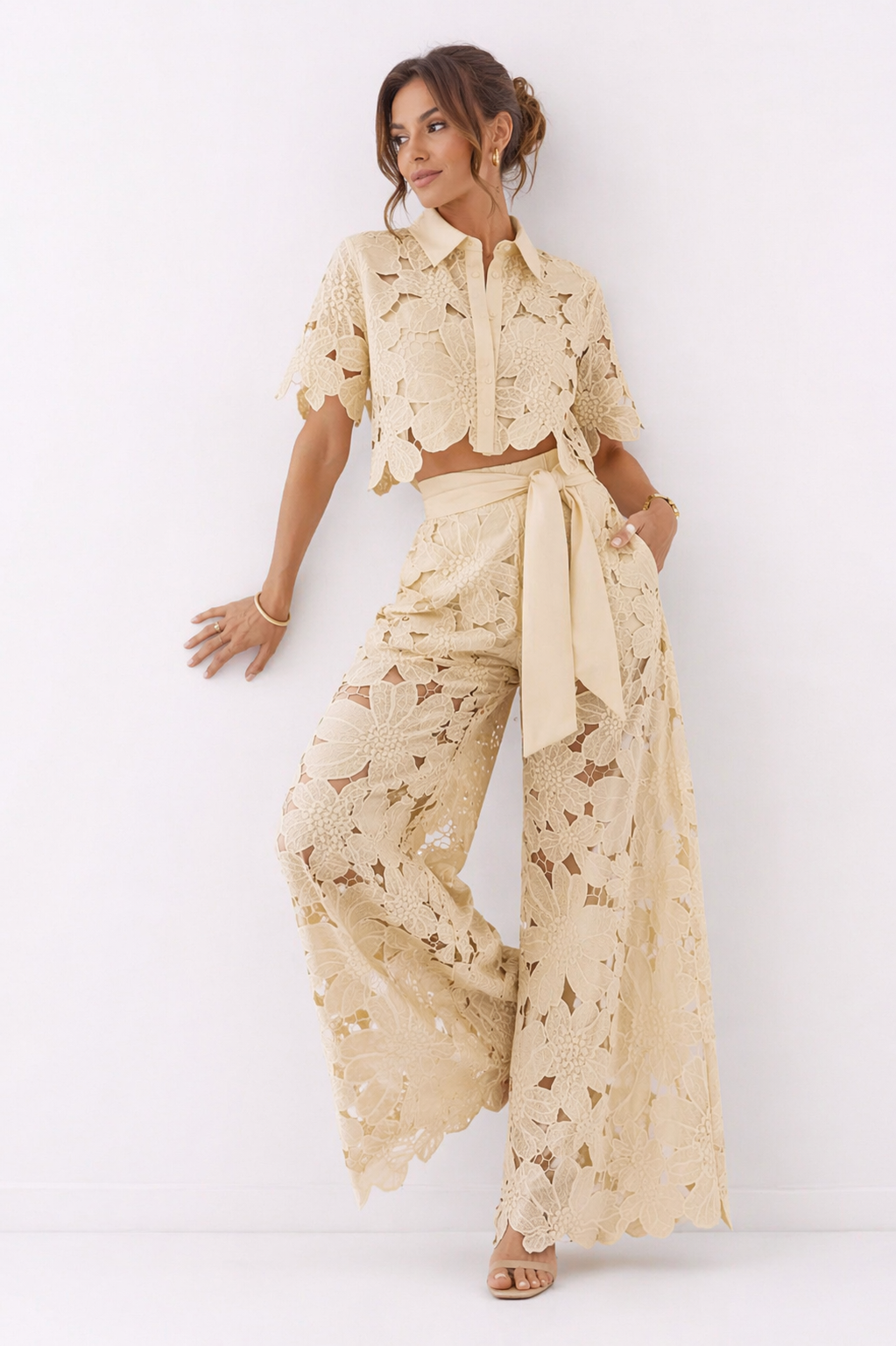 Conjunto de blusa y pantalón de pernera ancha de verano para mujer con estampado elegante