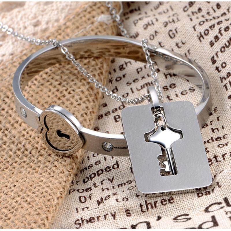 Conjunto de Pulsera + Collar "TÚ ERES LA LLAVE DE MI CORAZÓN"