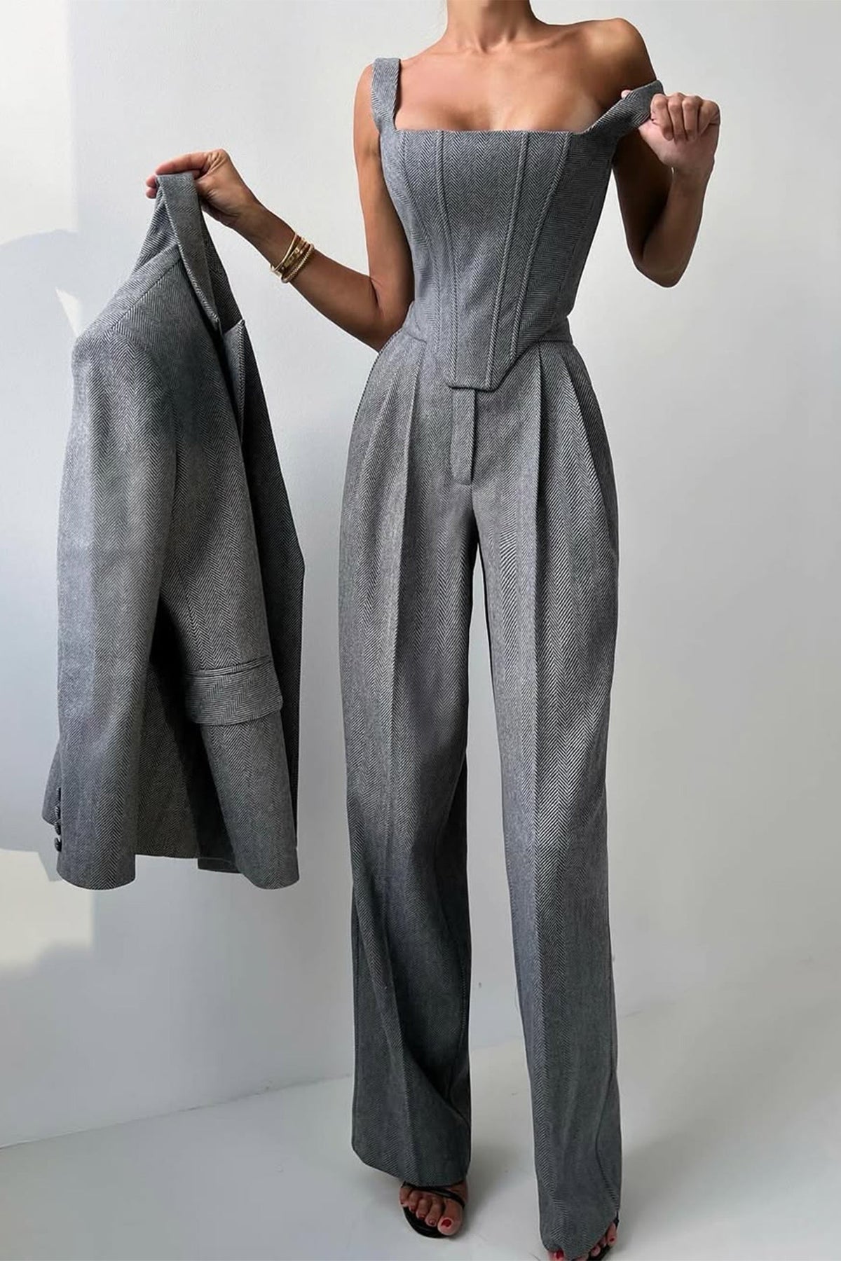 Conjunto de tres piezas con blazer cruzado