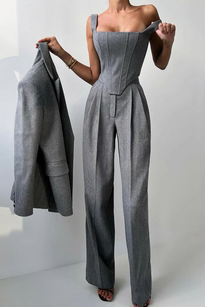 Conjunto de tres piezas con blazer cruzado